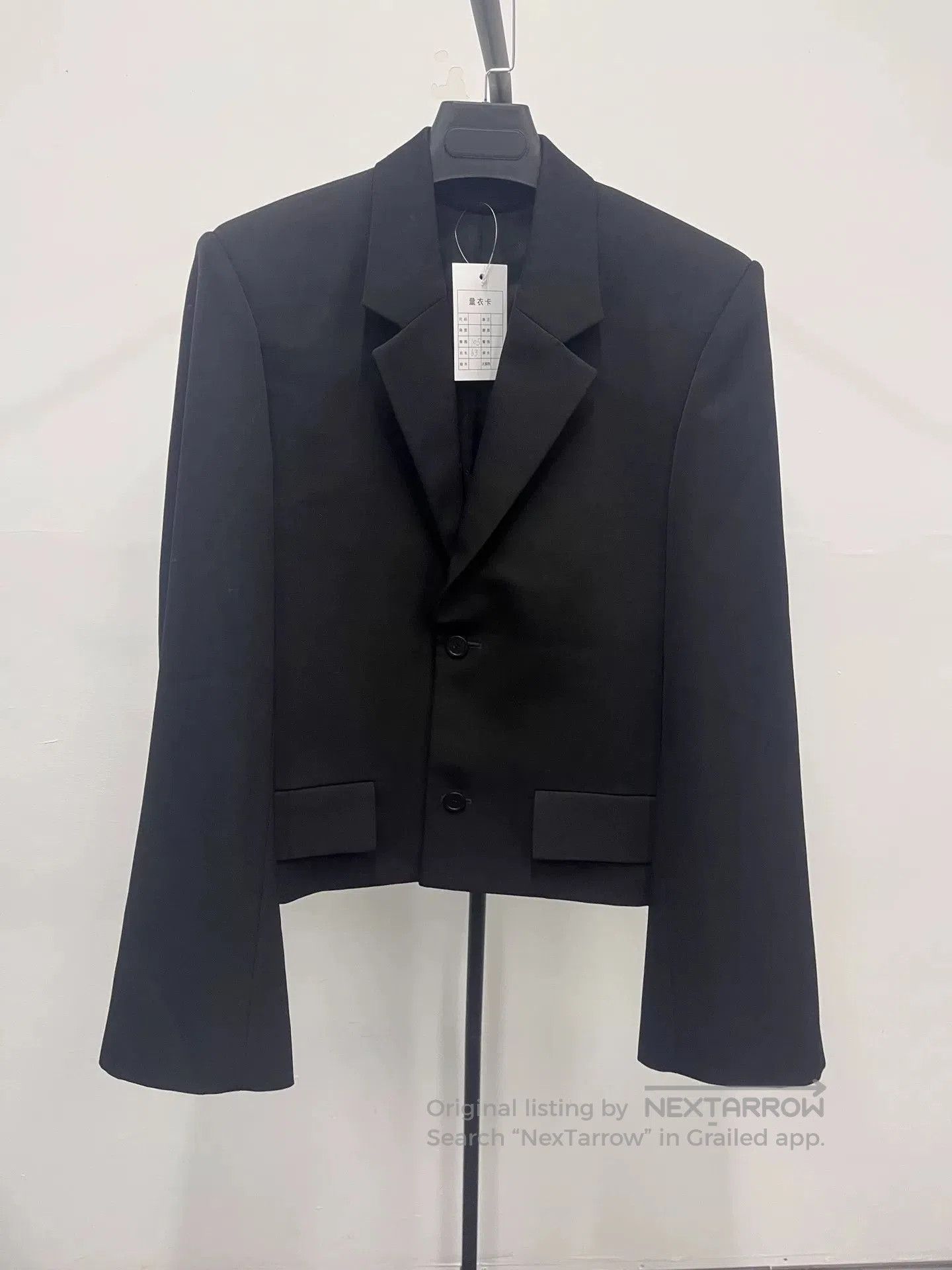 Balenciaga Balenciaga SS23 Solid Single-Breasted Blazer. Size XS / US 0-2 / IT 36-38 - 1 Thumbnail