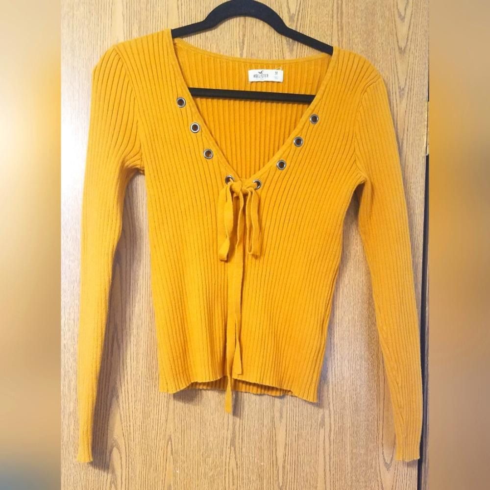 Designer Hollister Sweater Size Medium Size M / US 6-8 / IT 42-44 - 1 Thumbnail