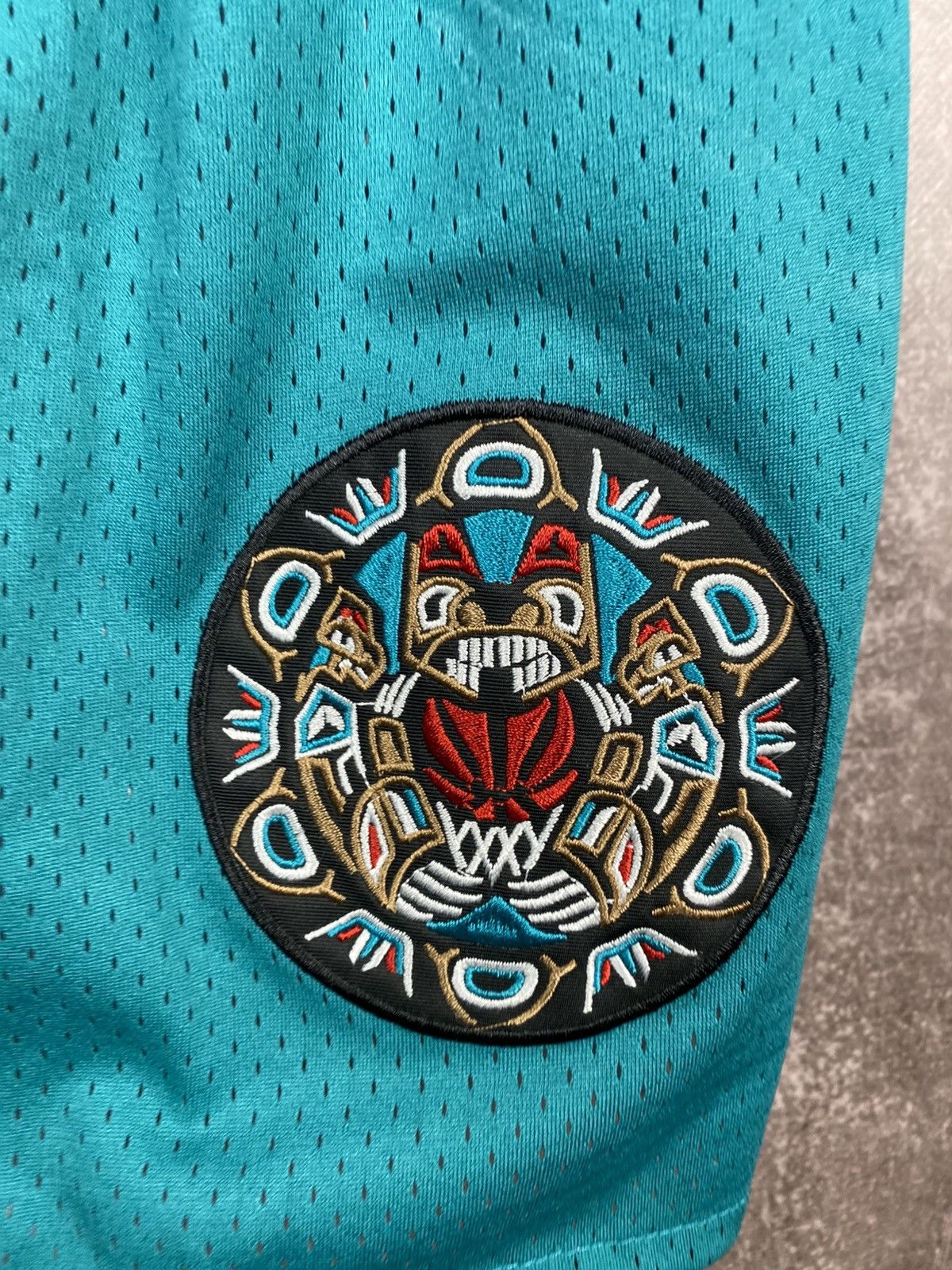 Just Don × Mitchell & Ness Just Don Vancouver Grizzles Shorts Size US 32 / EU 48 - 4 Thumbnail