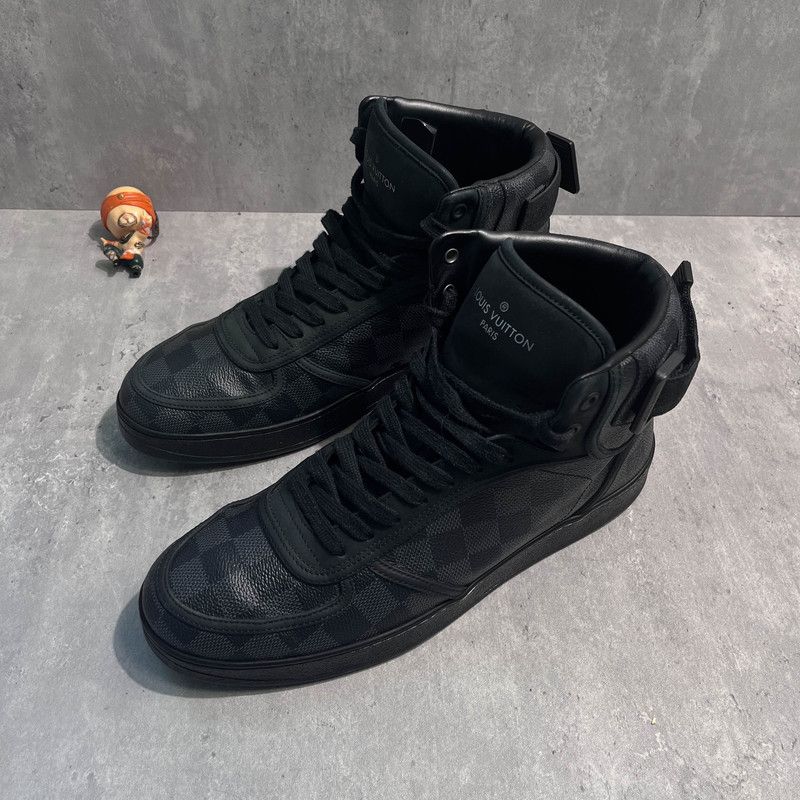 Louis Vuitton Louis Vuitton Rivoli High-top Fashion Sneakers 0079 Size US 9 / IT 39 - 1 Thumbnail