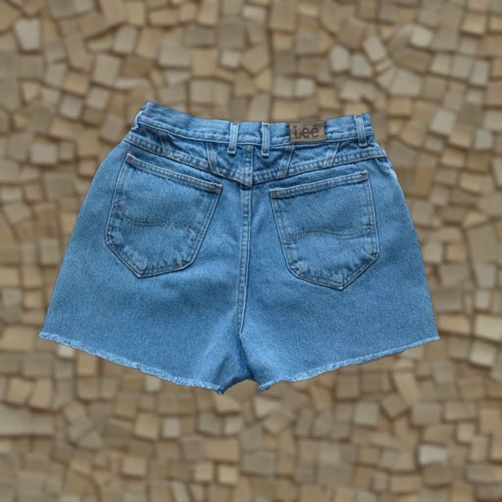 Levi's VINTAGE Levi's Lee Cut Off Womens Shorts Made In USA Blue 90s Y2K VTG SZ 12M 28"W 15"L 3" Inseam Womens Size 34" / US 12 / IT 48 - 1 Thumbnail