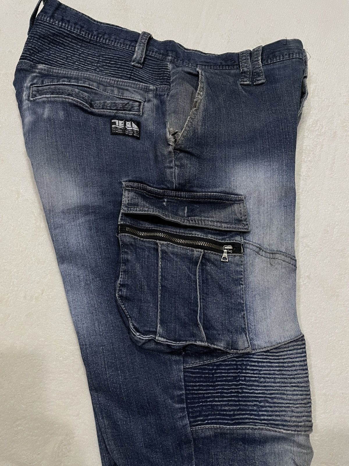 Japanese Brand Vintage TORA Distress Faded Dark Blue Denim Jeans Size US 31 - 17 Thumbnail