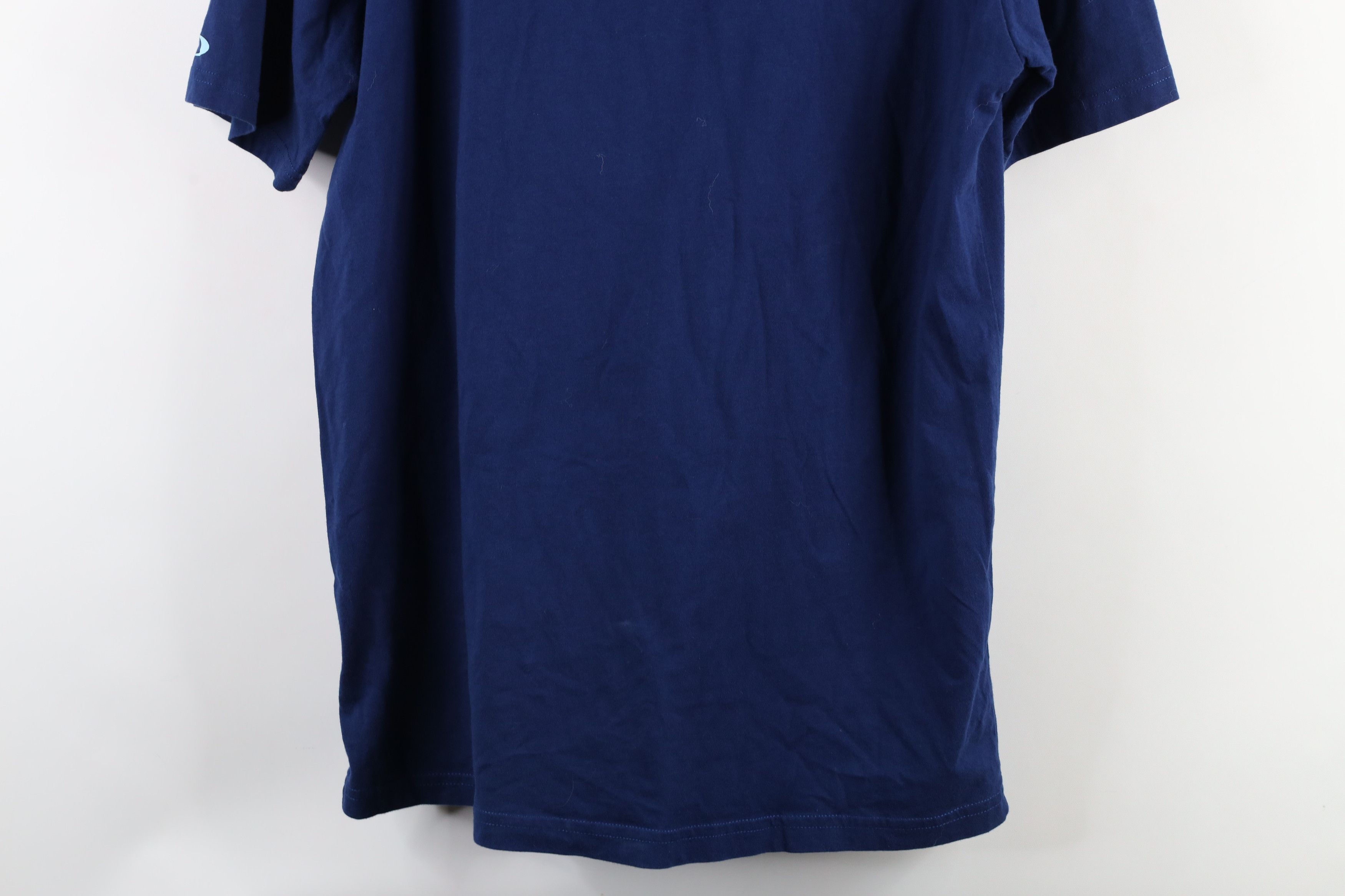 Oakley × Vintage Vintage Oakley Block Letter O Logo Short Sleeve T-Shirt Size US L / EU 52-54 / 3 - 14 Thumbnail