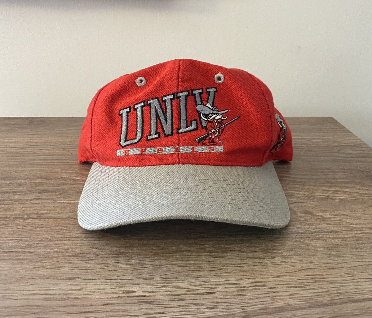 Vintage Red UNLV Rebels NCAA Hat New With Tags Signature