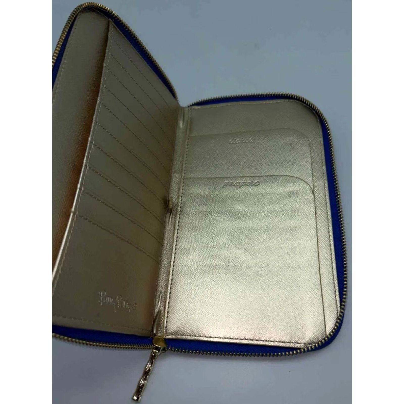 Lilly Pulitzer Pre-Owned Lilly Pulitzer Blue Wristlet Size ONE SIZE - 6 Thumbnail