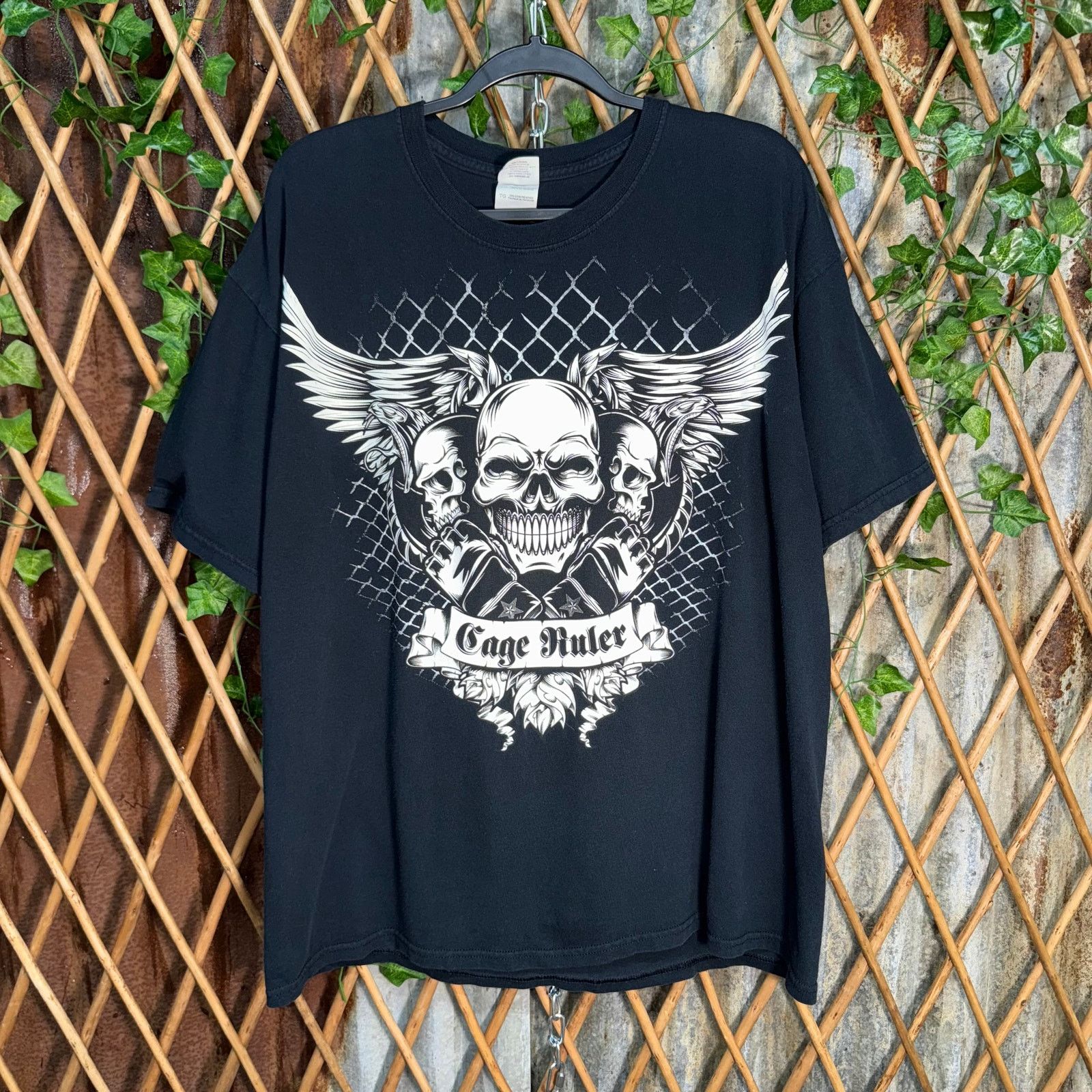 Tapout Vintage Y2K cage ruler cage fighting MMA 00s tapout t-shirt Size US XL / EU 56 / 4 - 1 Thumbnail