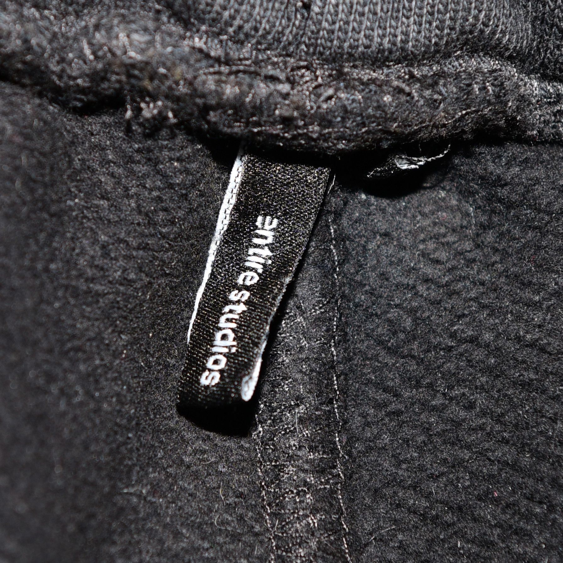 Entire Studios Entire Studios Heavy Drop Shorts in Washed Black Size US 40 / EU 56 - 3 Thumbnail
