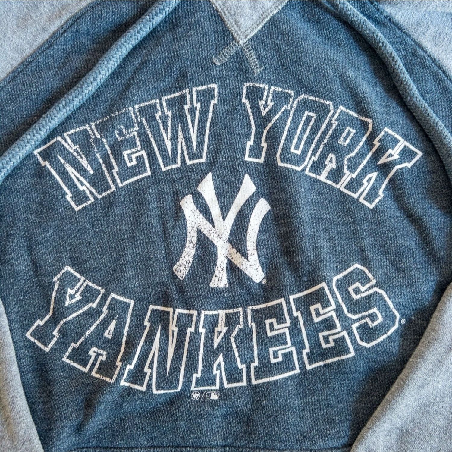 47 Brand New York Yankees Gray & Navy Hoodie By 47 Medium Size US M / EU 48-50 / 2 - 4 Thumbnail