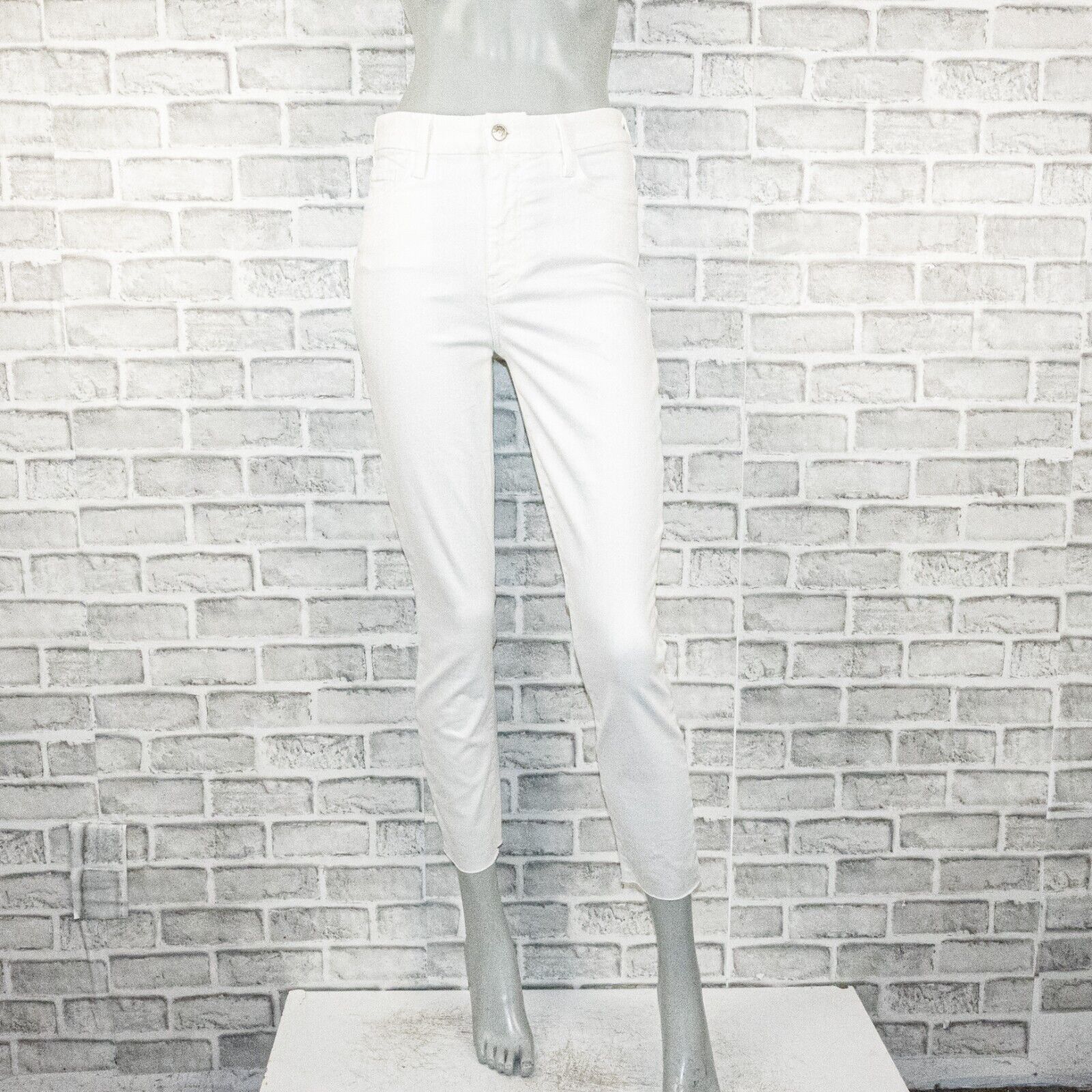 Frank & Eileen Frank & Eileen SLIGO White Italian Performance Denim Jeans Size 29" - 2 Thumbnail