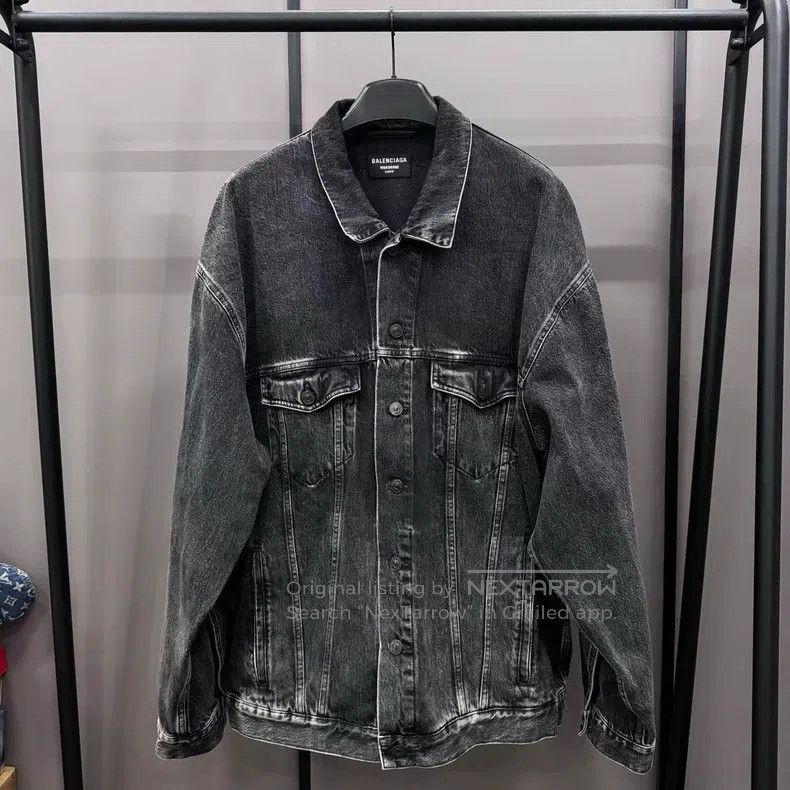 Balenciaga Balenciaga Logo Printed Collar Single Breasted Long Sleeve Size US M / EU 48-50 / 2 - 1 Thumbnail