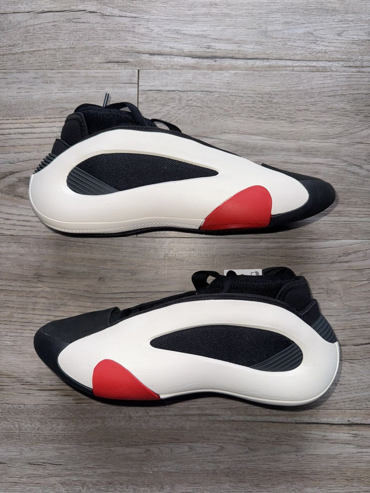 Adidas Harden Volume 8 Size US 6.5 / EU 39-40 - 1 Thumbnail