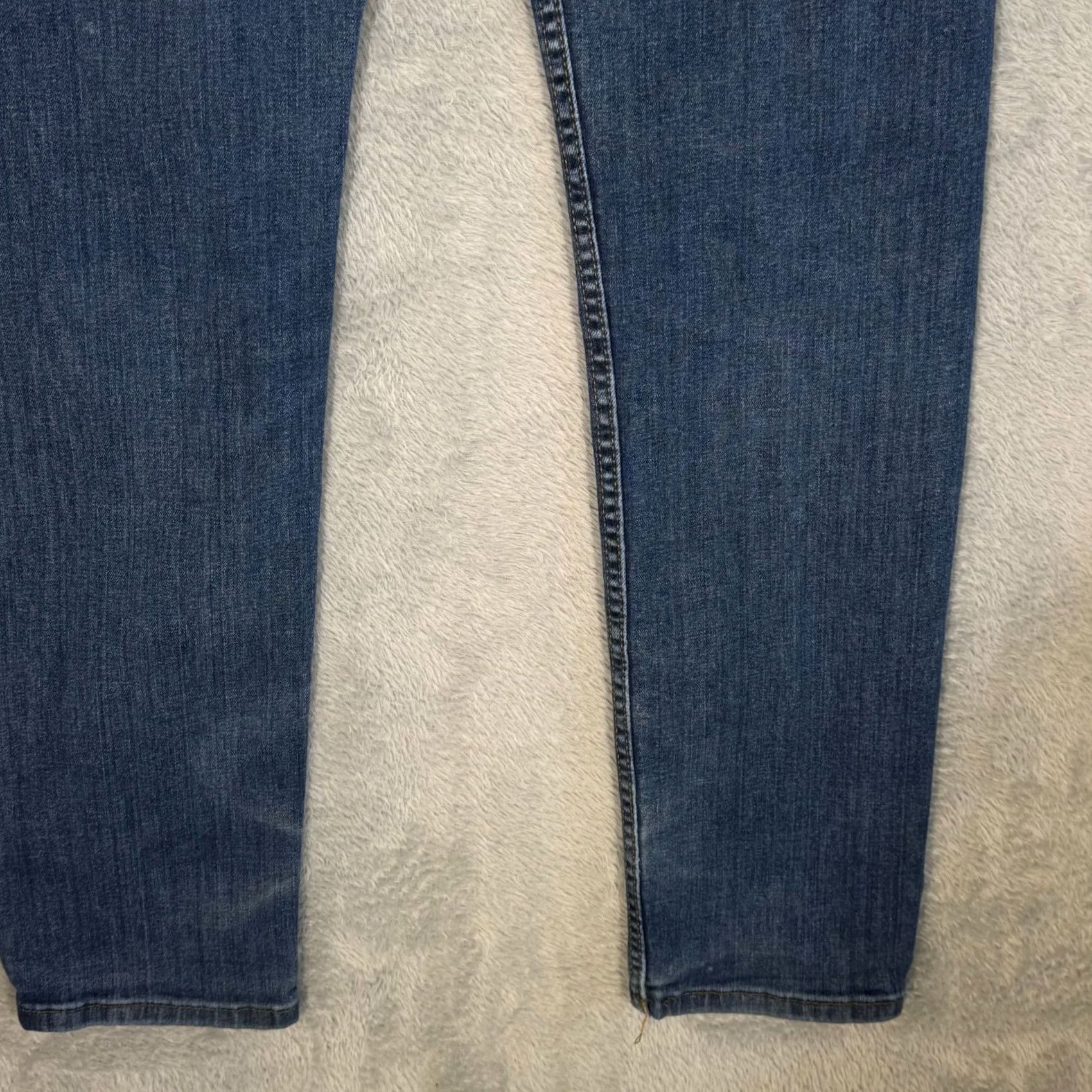 Levi's VINTAGE? Levi’s 511 Straight Leg Jeans 29x32 Blue Medium Wash Mens Regular 29 Blue Denim Stretch Slim Modern 511 Jeans Mens Jeans Cargo? Size US 29 - 7 Thumbnail