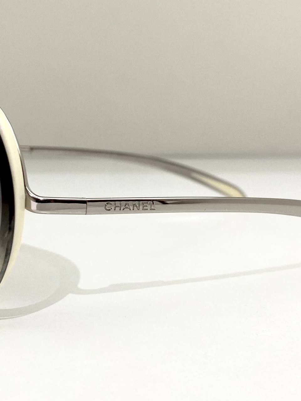 Chanel Chanel CC Logo Aviator Gradient Tint Shield Sunglasses Y2K Size ONE SIZE - 6 Thumbnail