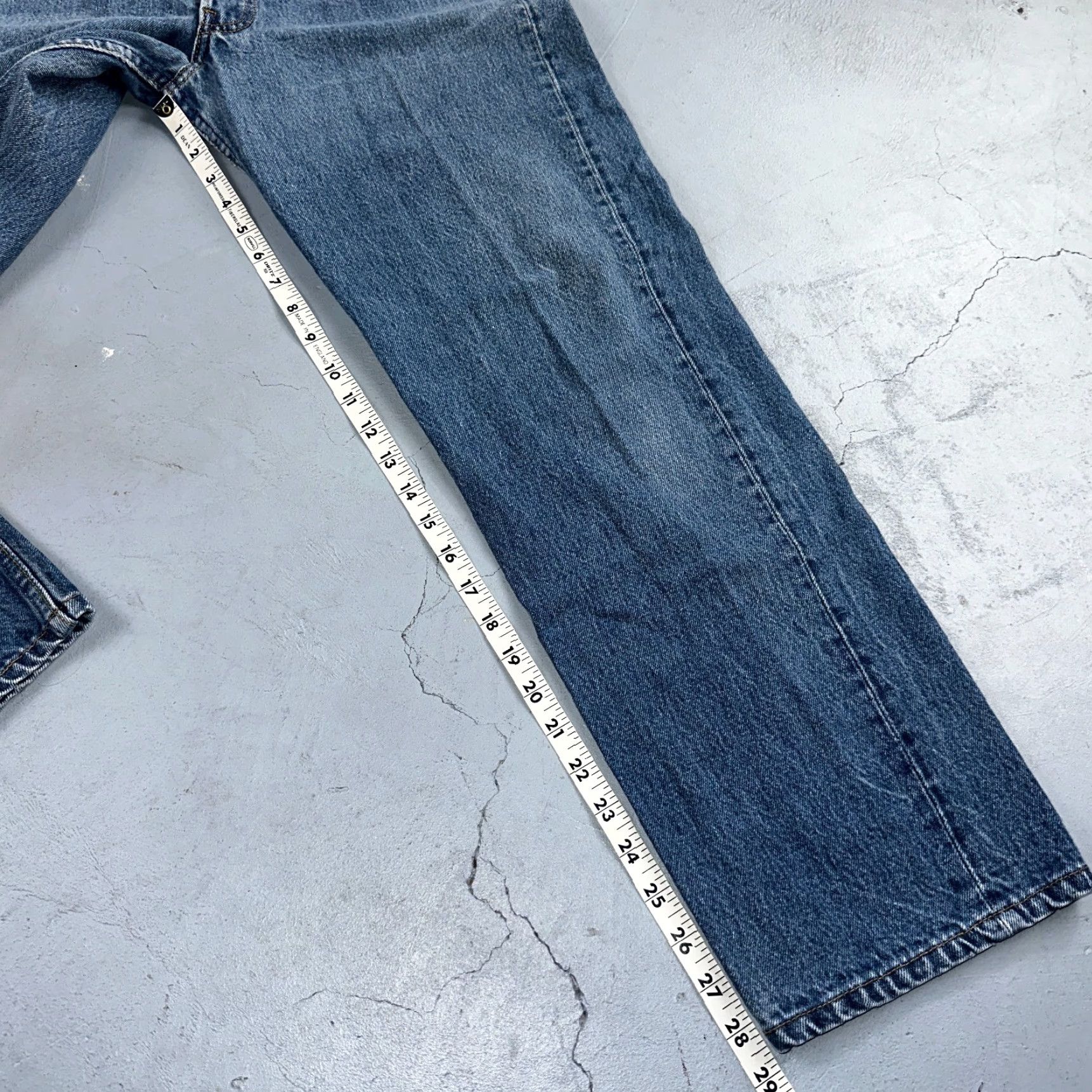 Levi's VINTAGE Levi's 501 Jeans USA 90s Straight Leg Blue Cotton Denim 36x32 Regular Mens 5-Pocket Size US 36 / EU 52 - 5 Thumbnail