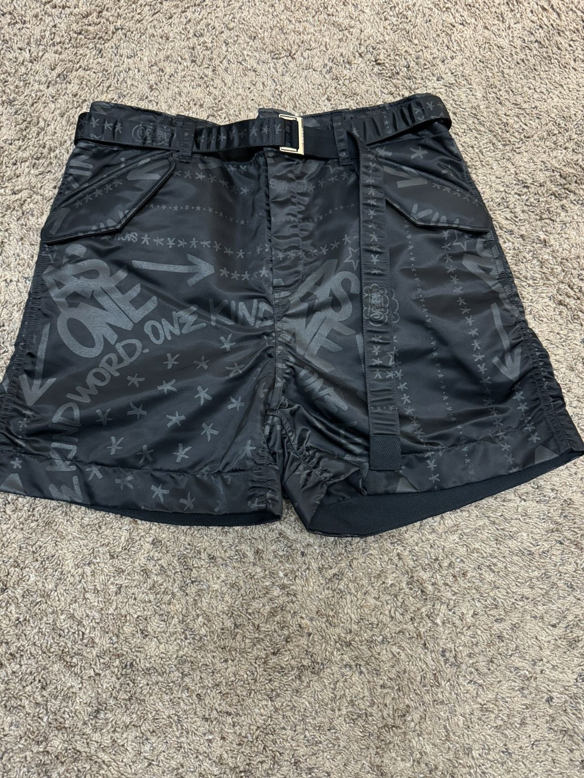 Sacai Sacai Men, x Eric Haze Printed Shorts Size US 32 / EU 48 - 2 Thumbnail