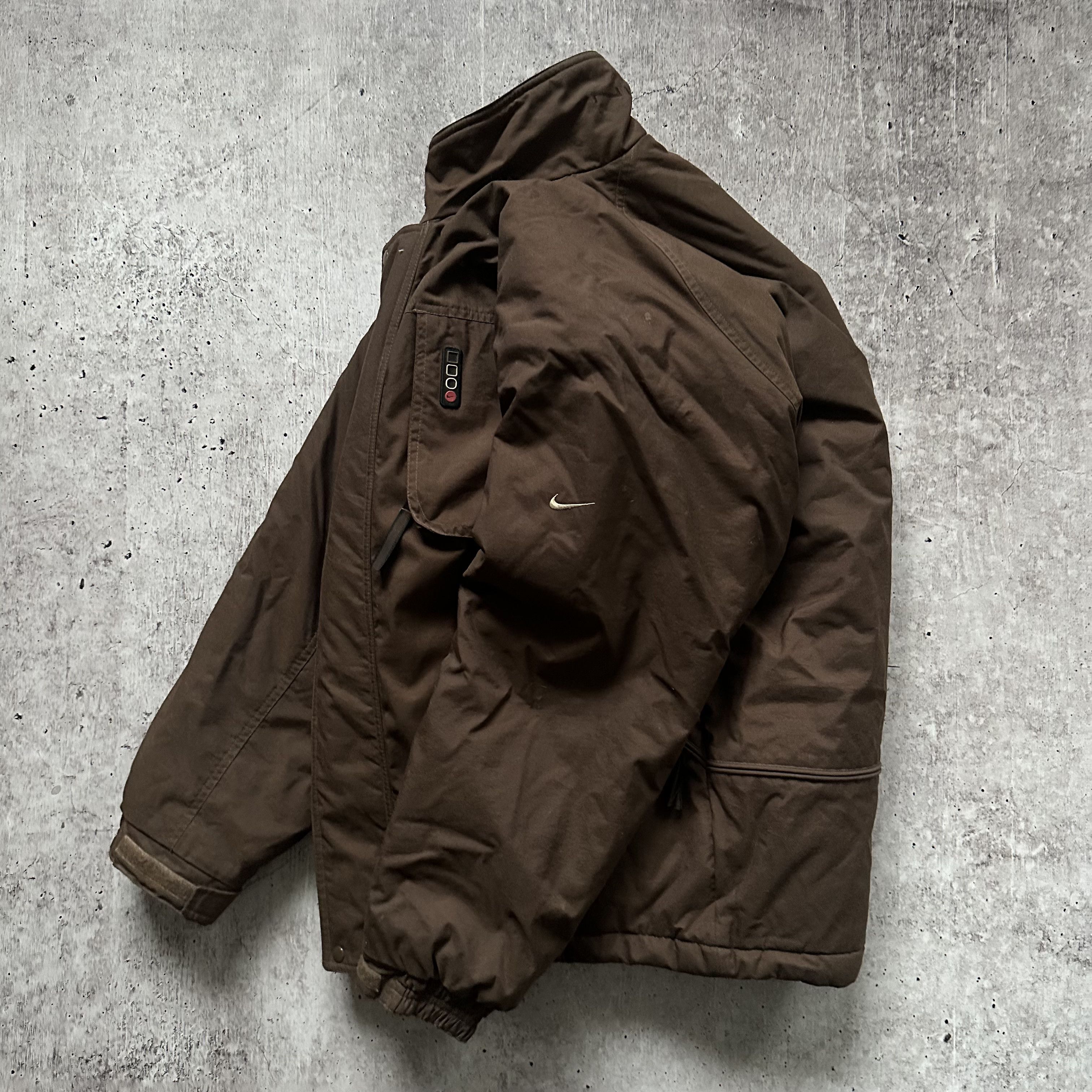 Nike Nike y2k Vintage Oregon Swoosh Logo Hi tech Nylon Jacket Size US S / EU 44-46 / 1 - 4 Thumbnail