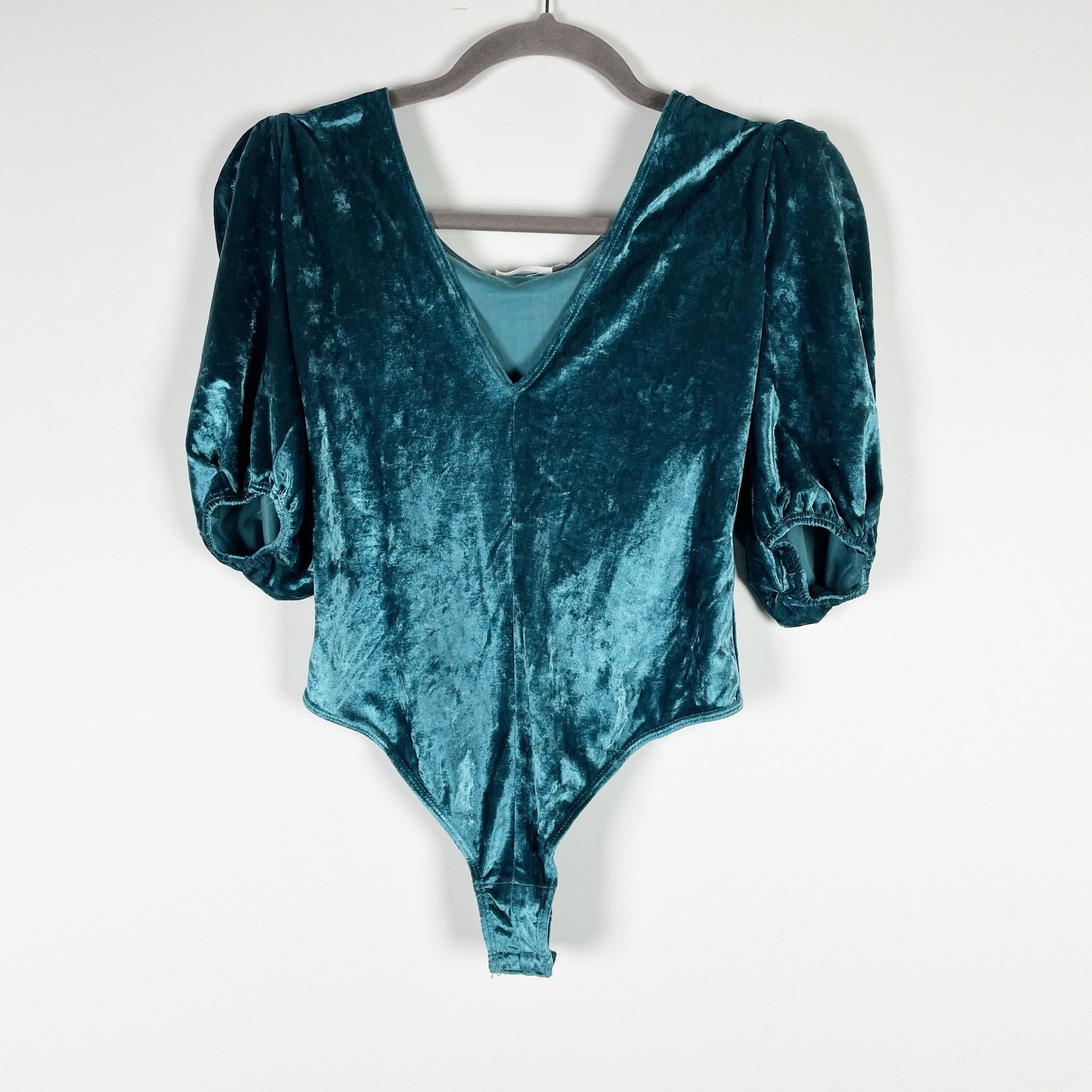 Free People Free People Intimately Don't You Wish Velvet Puff Size XS / US 0-2 / IT 36-38 - 1 Thumbnail