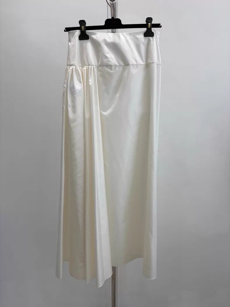 Chanel Chanel Early Spring Vacation Series White Long Skirt Size 24" / US 00 / IT 34 - 2 Thumbnail