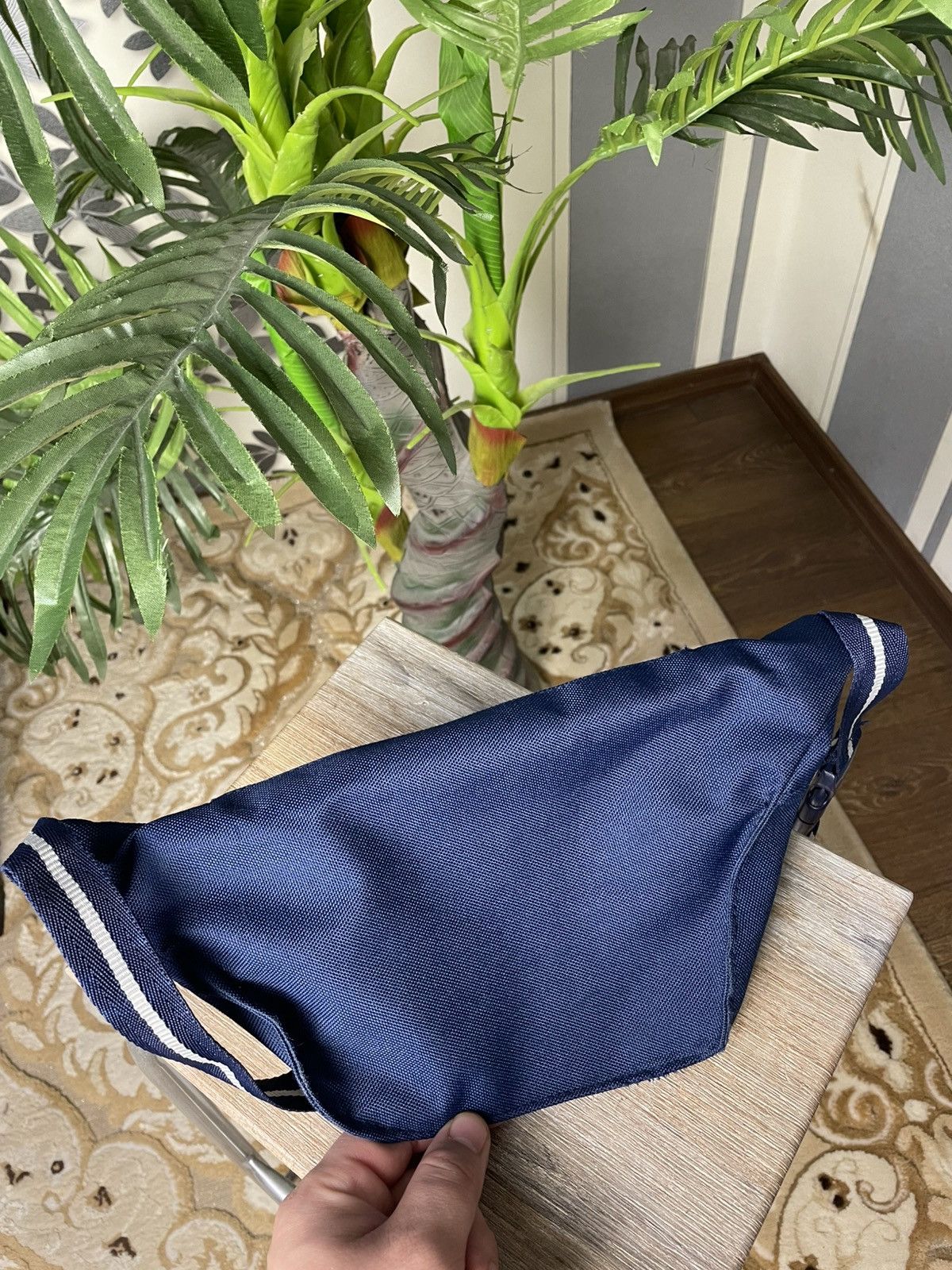 Nike Vintage Nike Swoosh Fanny Pack Waist Crossbody Bag Blue Y2k Size ONE SIZE - 5 Thumbnail