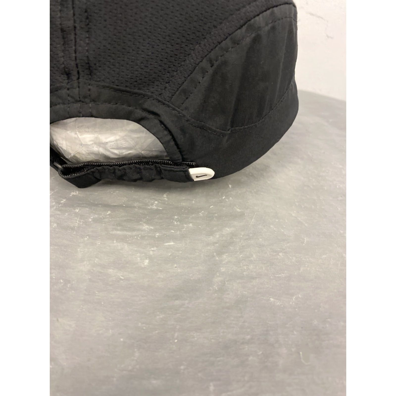 Nike Nike Dri-Fit Featherlight Golf Navy Black w/ White Swoosh Blank Hat Cap /828 Size ONE SIZE - 5 Thumbnail