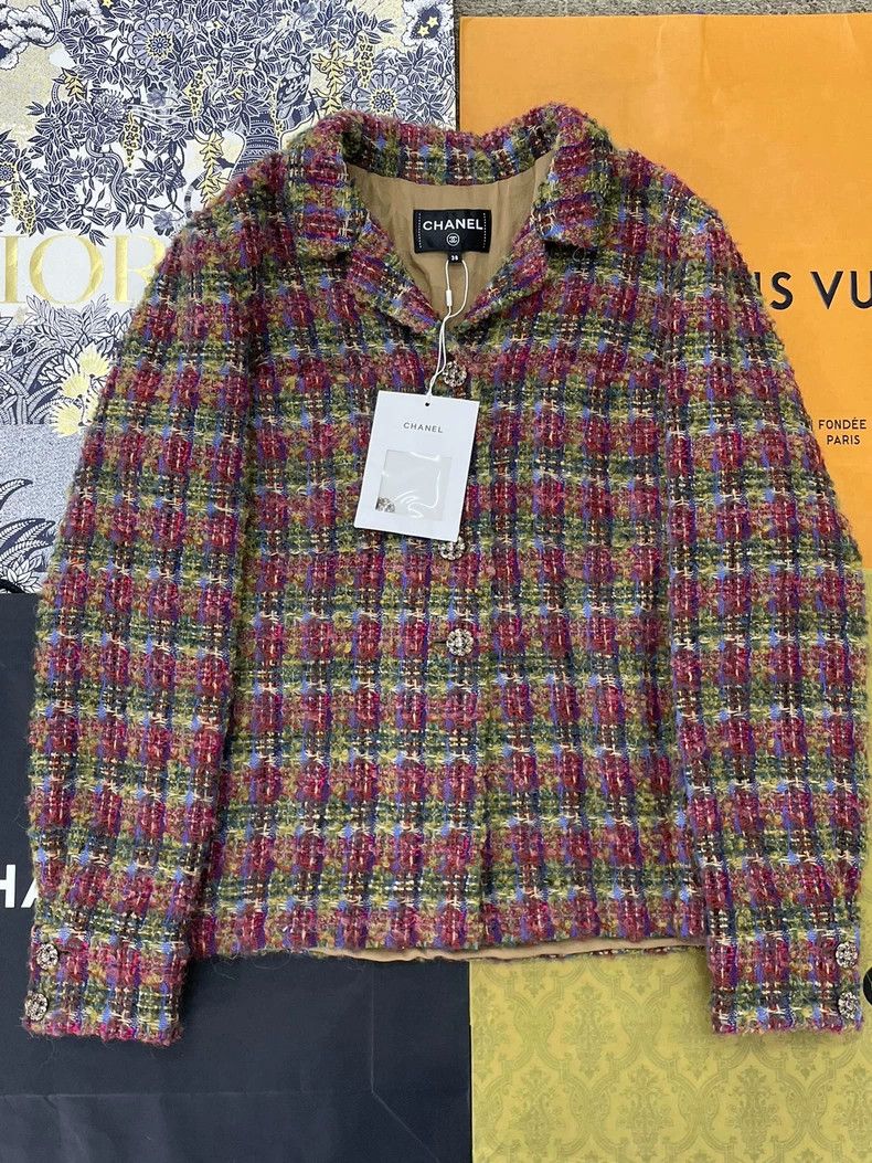 Chanel Chanel 22K Tweed Diamond Button Coat Size US M / EU 48-50 / 2 - 1 Thumbnail