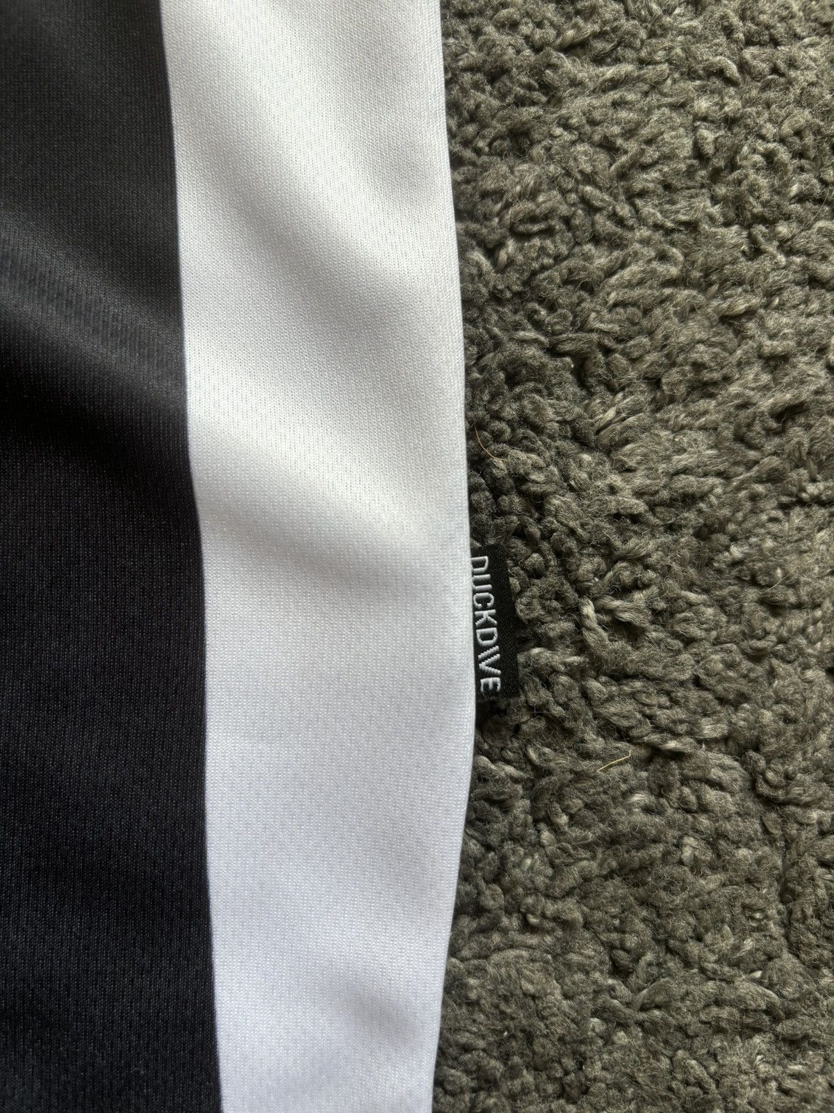 Other Vintage duckdive waveclub racing unisex white black jersey Size US L / EU 52-54 / 3 - 15 Thumbnail