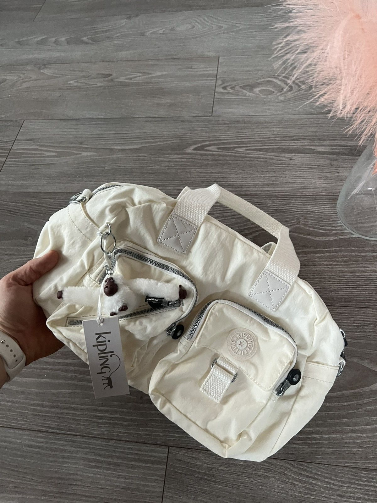 Designer ‼️New Kipling with Monkey “Barbara” White Shoulders Bag‼️ Size ONE SIZE - 3 Thumbnail