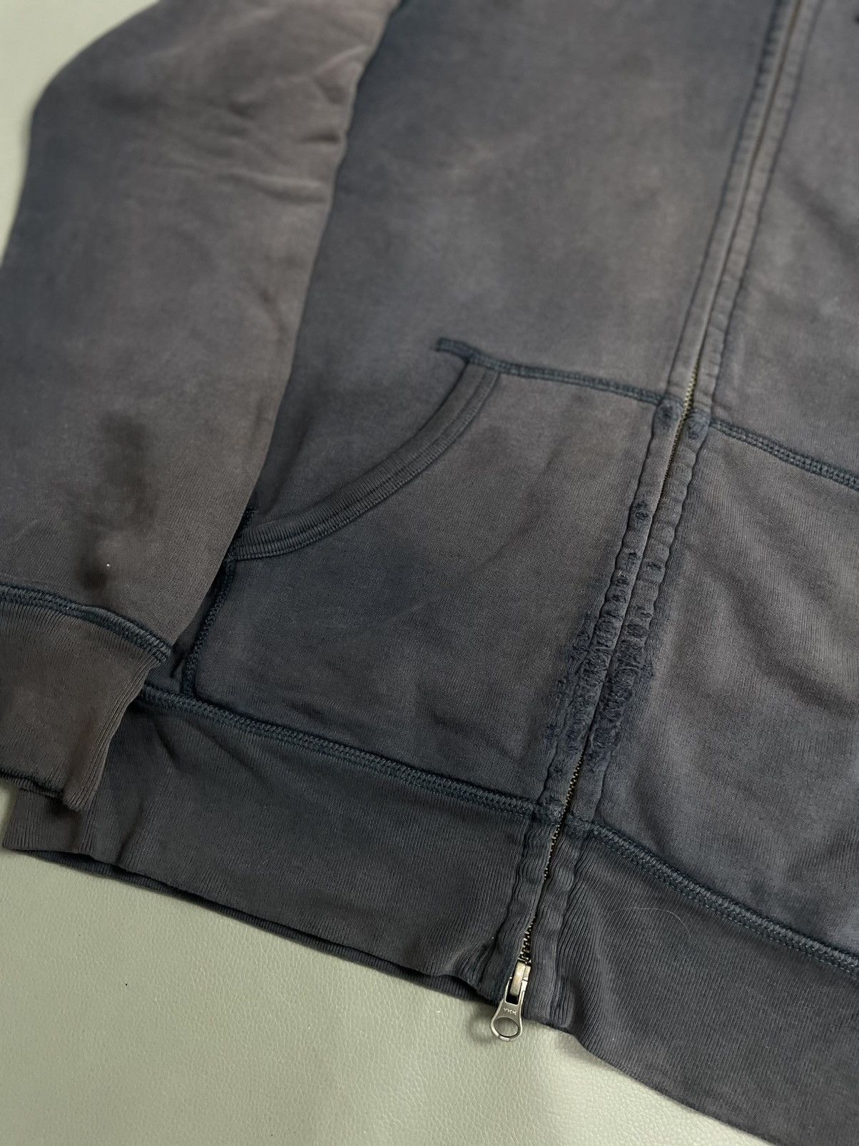 Le Grande Bleu (L.G.B.) Distressed Zip Fur Hoodie Black Gothic Vintage Style Size US M / EU 48-50 / 2 - 2 Thumbnail
