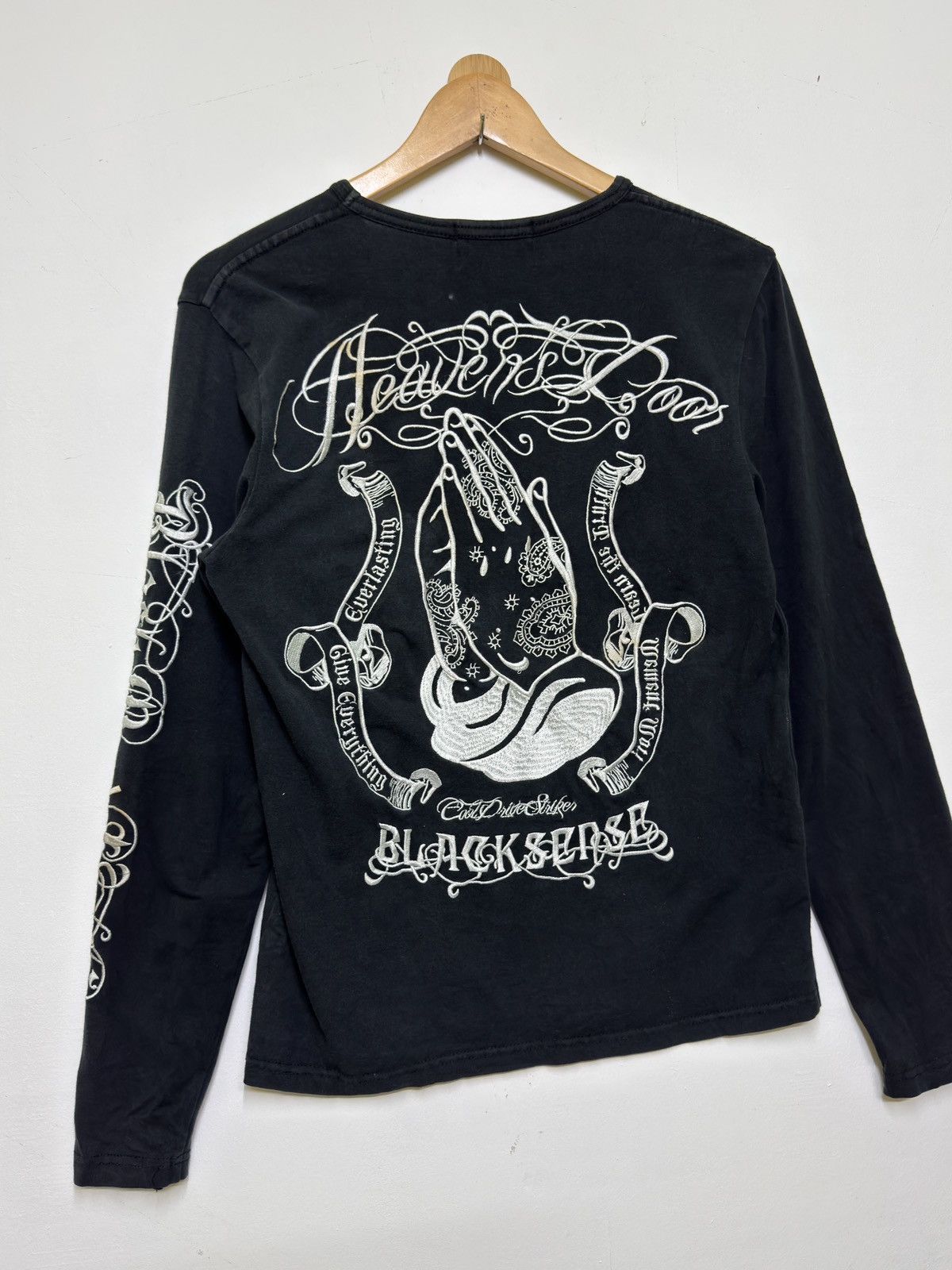 Vanson Leathers CDS BlackSense Praying Hands Gothic Long Sleeve Tee Size US XS / EU 42 / 0 - 9 Thumbnail