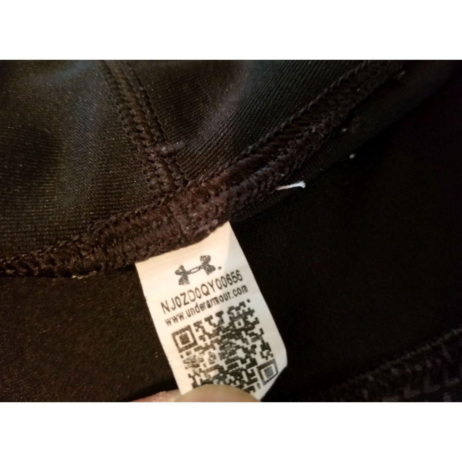 Under Armour Under Armour Womens Pants Capri XS Black Athletic Gym Workout Activewear Ladies Shorts? Size 26" / US 2 / IT 38 - 5 Thumbnail