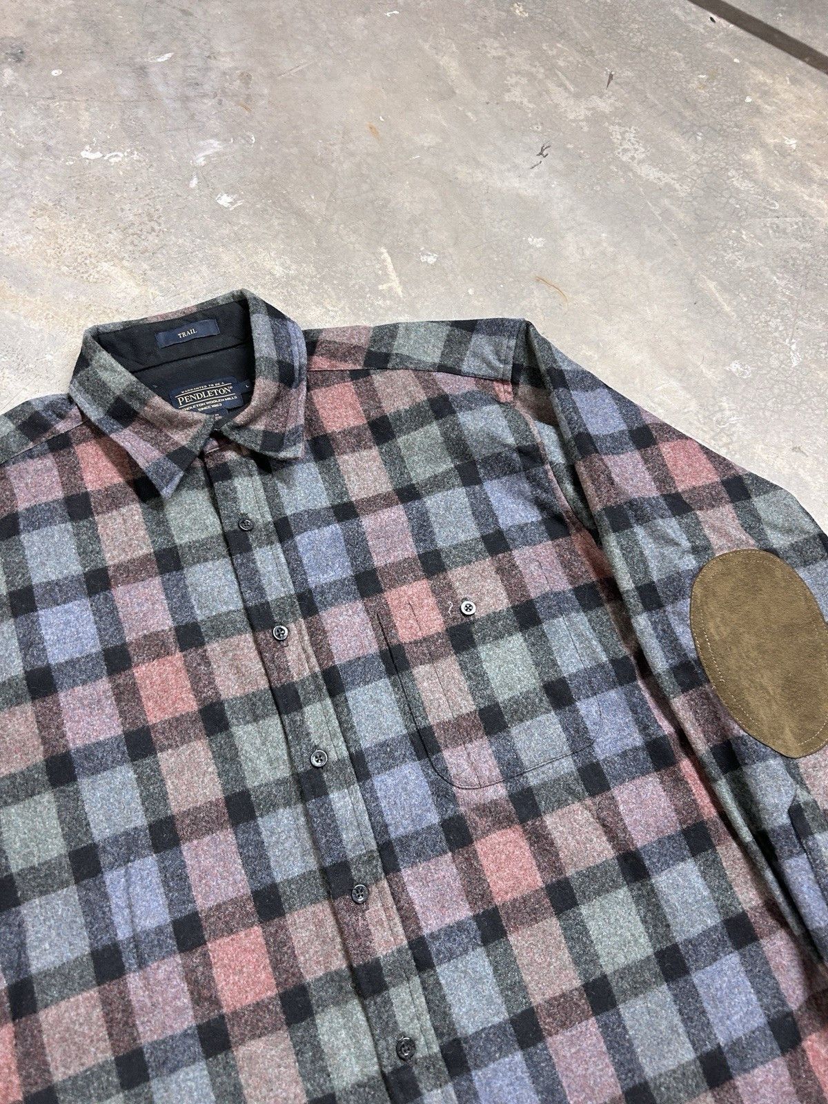 Pendleton PENDLETON Trail Shirt, Vintage Plaid Pattern Virgin Wool Size US L / EU 52-54 / 3 - 3 Thumbnail