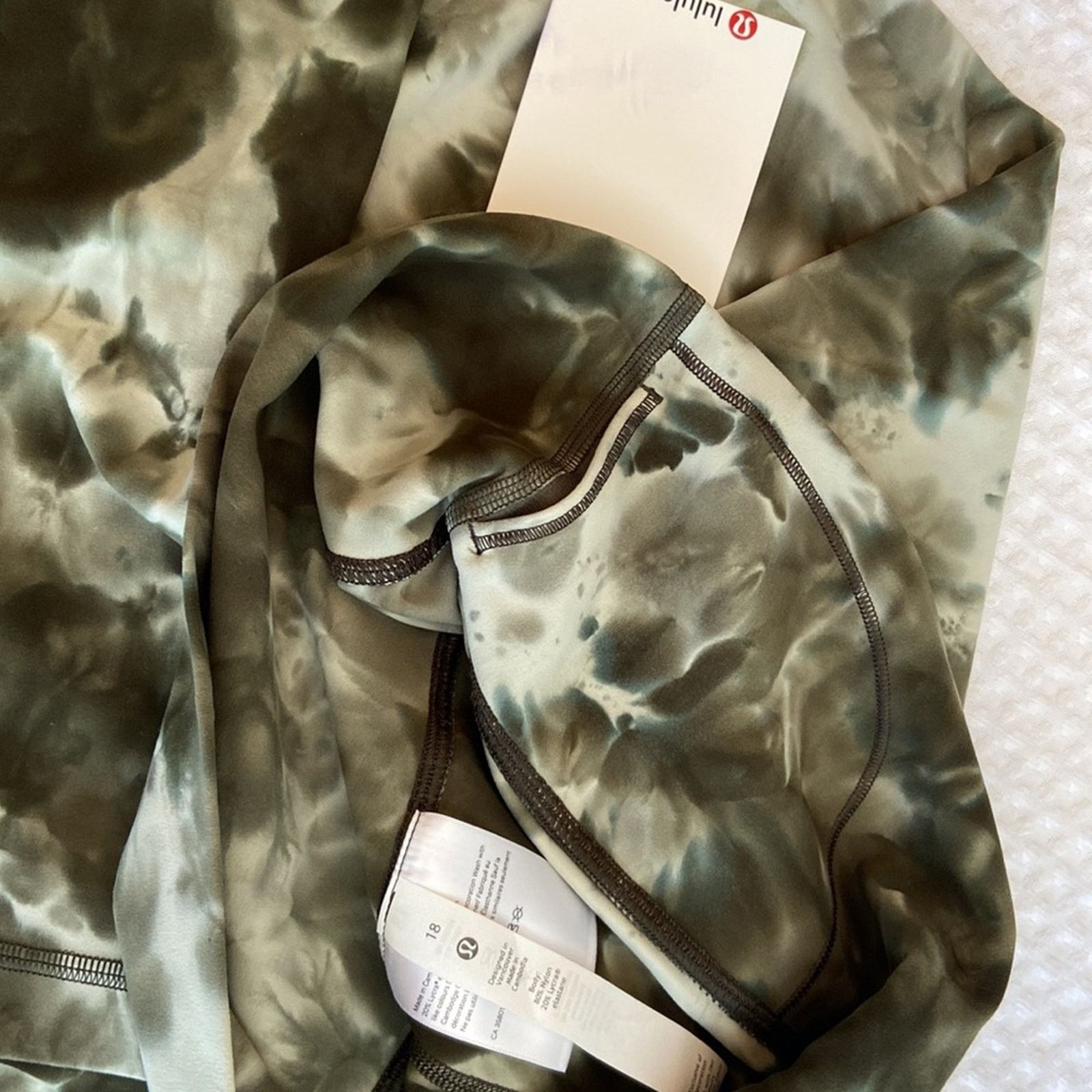 Lululemon LULULEMON Align HR Pant 18 28” Diamond Dye Light Sage Green Size 40" / US 18 - 14 Thumbnail