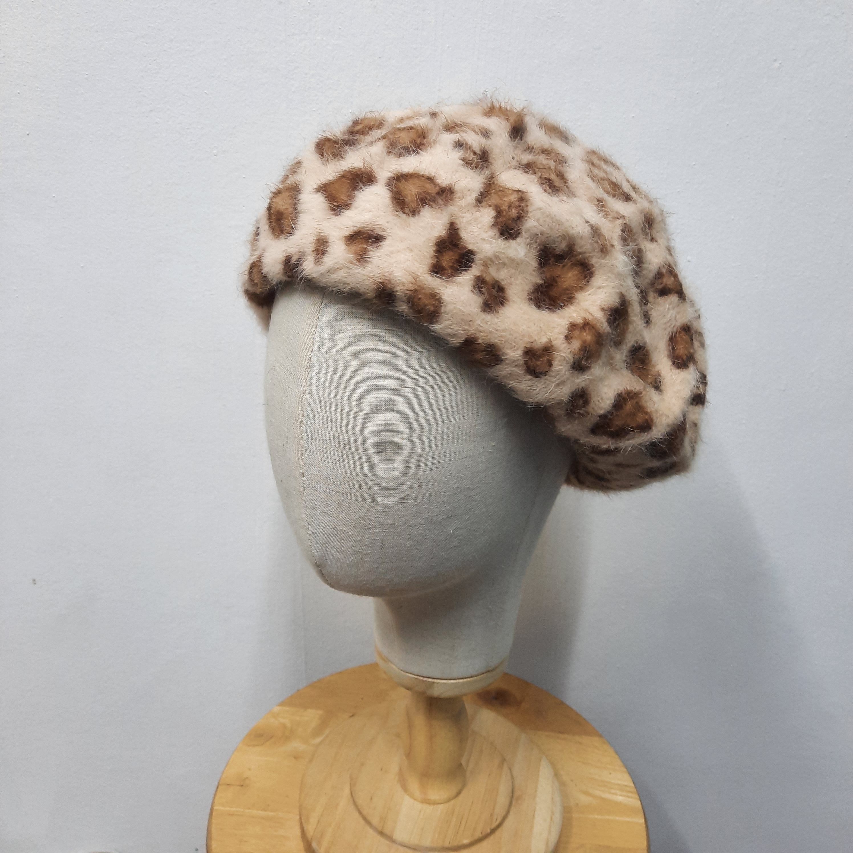 If Six Was Nine 💥 Ingni harajuku style leopard fur beret hat Size ONE SIZE - 4 Thumbnail