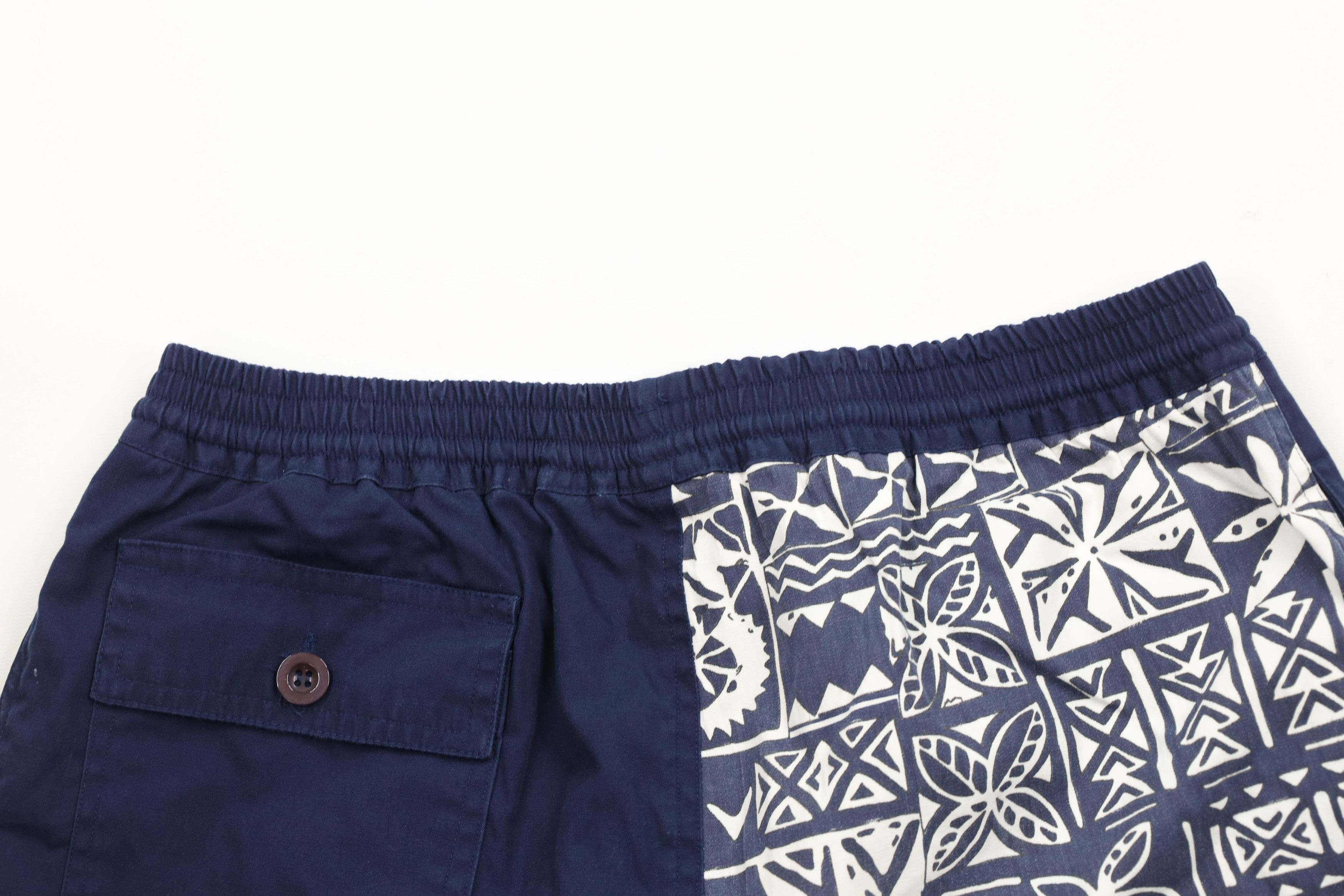 Vintage Vintage 90s Streetwear Hawaiian Beach Lined Shorts Flower Size US 34 / EU 50 - 12 Thumbnail
