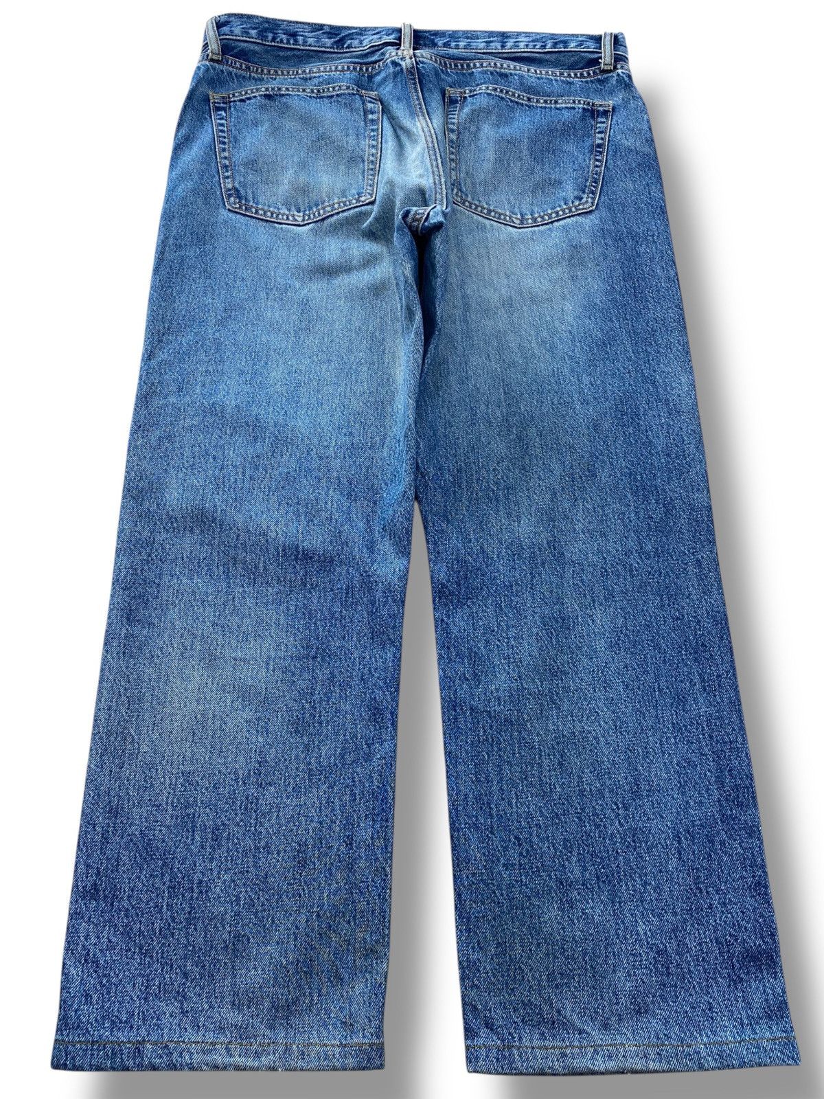 Uniqlo Uniqlo Faded Blue Wash Style Straight Leg Jeans Size US 35 - 3 Thumbnail