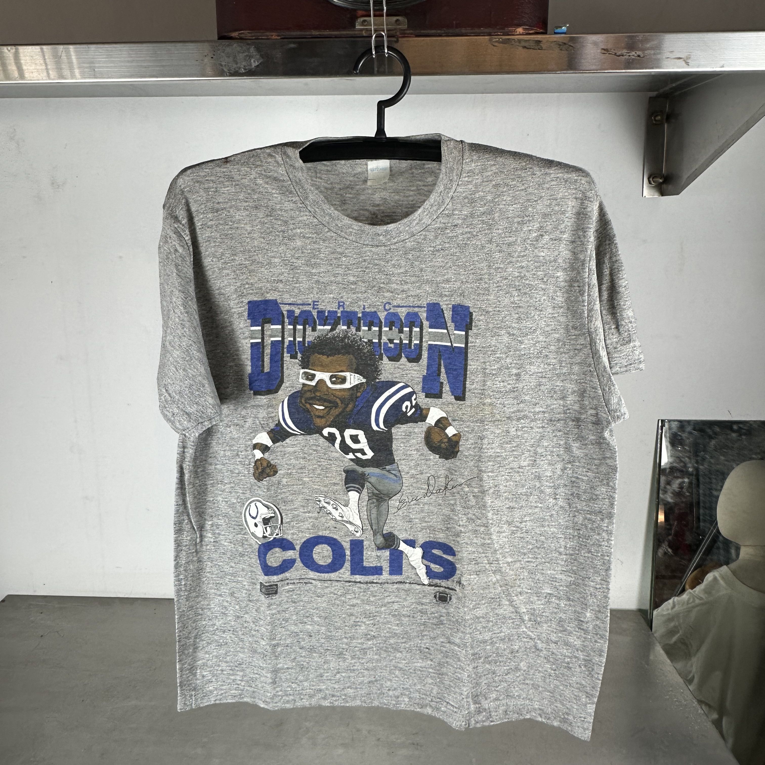 Vintage 987 Eric Dickerson Indianapolis Colts Caricature NFL T-shirt Size US L / EU 52-54 / 3 - 1 Thumbnail