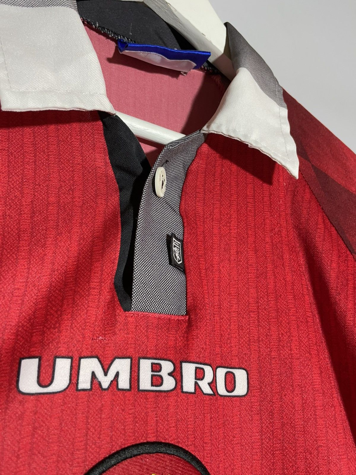 Umbro × Vintage Manchester United Umbro Vintage 1996/97 Home Football Shirt Size US XXL / EU 58 / 5 - 7 Thumbnail