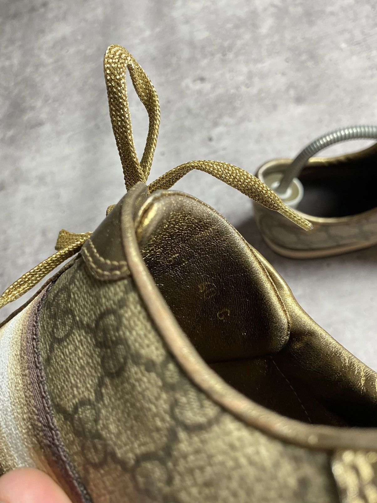 Gucci Vintage Monogram Sneakers Size US 7 / EU 40 - 12 Thumbnail