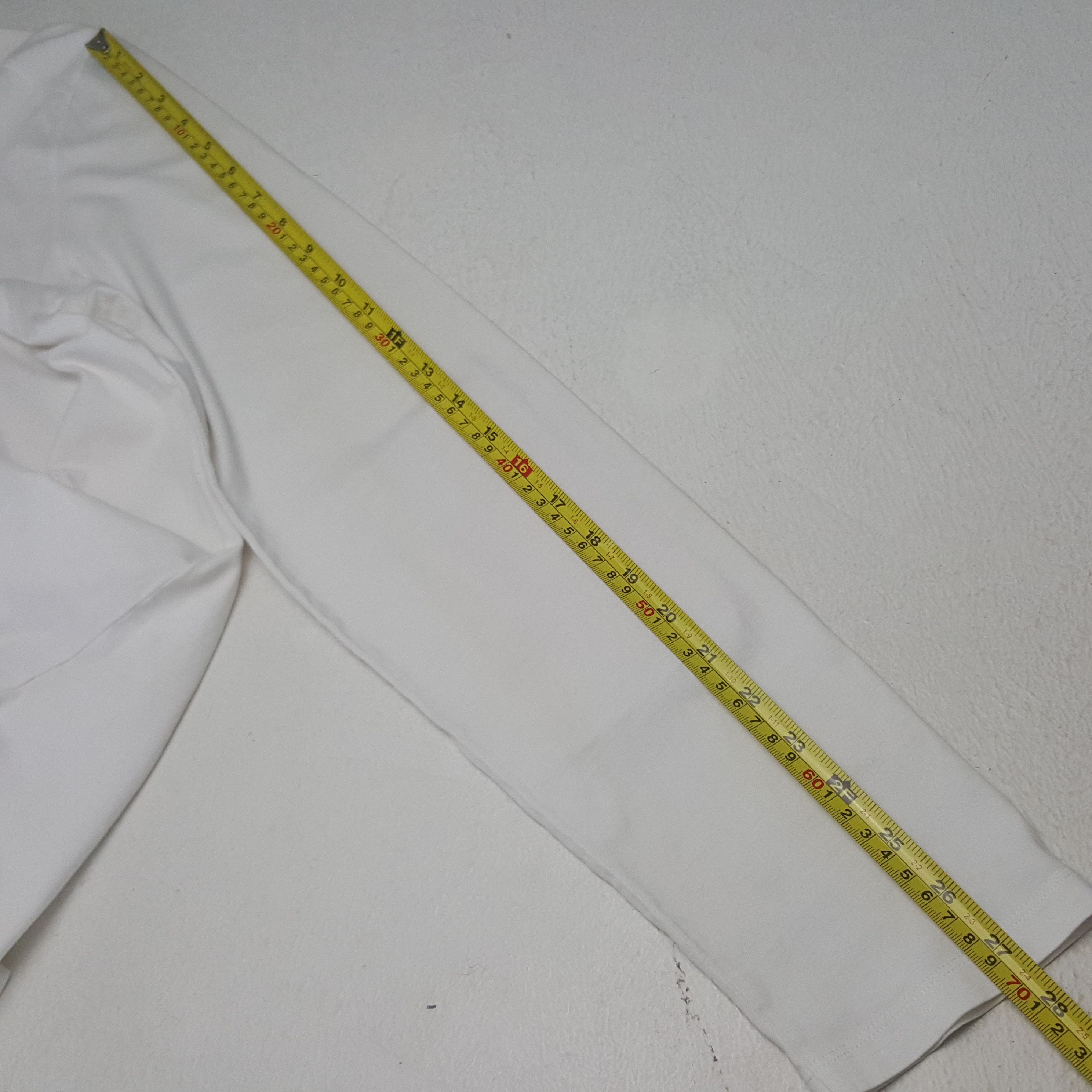 Burberry Vintage Burberry London Designer Tshirt RR29 Size US M / EU 48-50 / 2 - 11 Thumbnail
