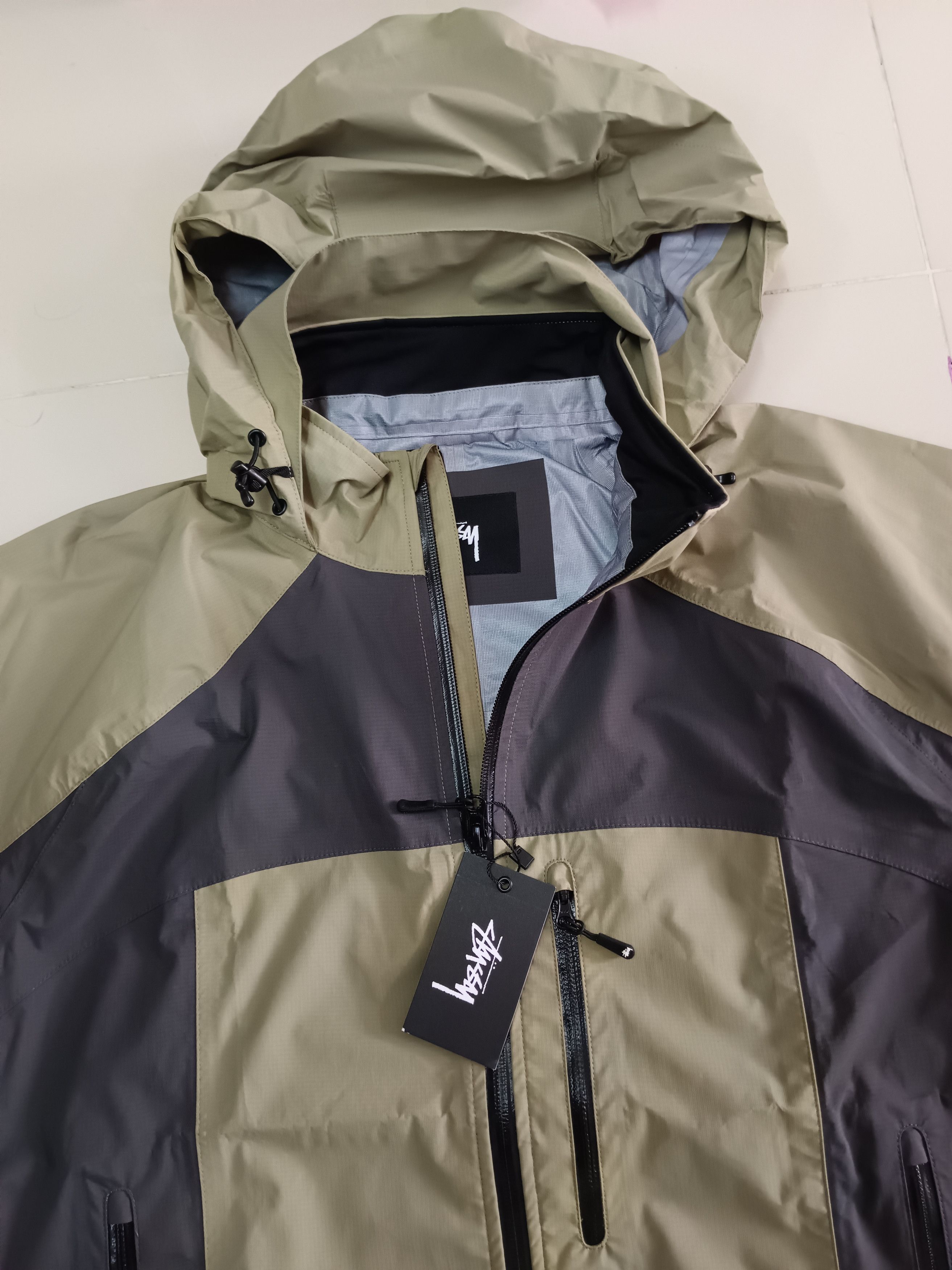 Hypebeast × Stussy RARE STUSSY TAPED SEAM RAIN SHELL JACKET Size US L / EU 52-54 / 3 - 9 Thumbnail