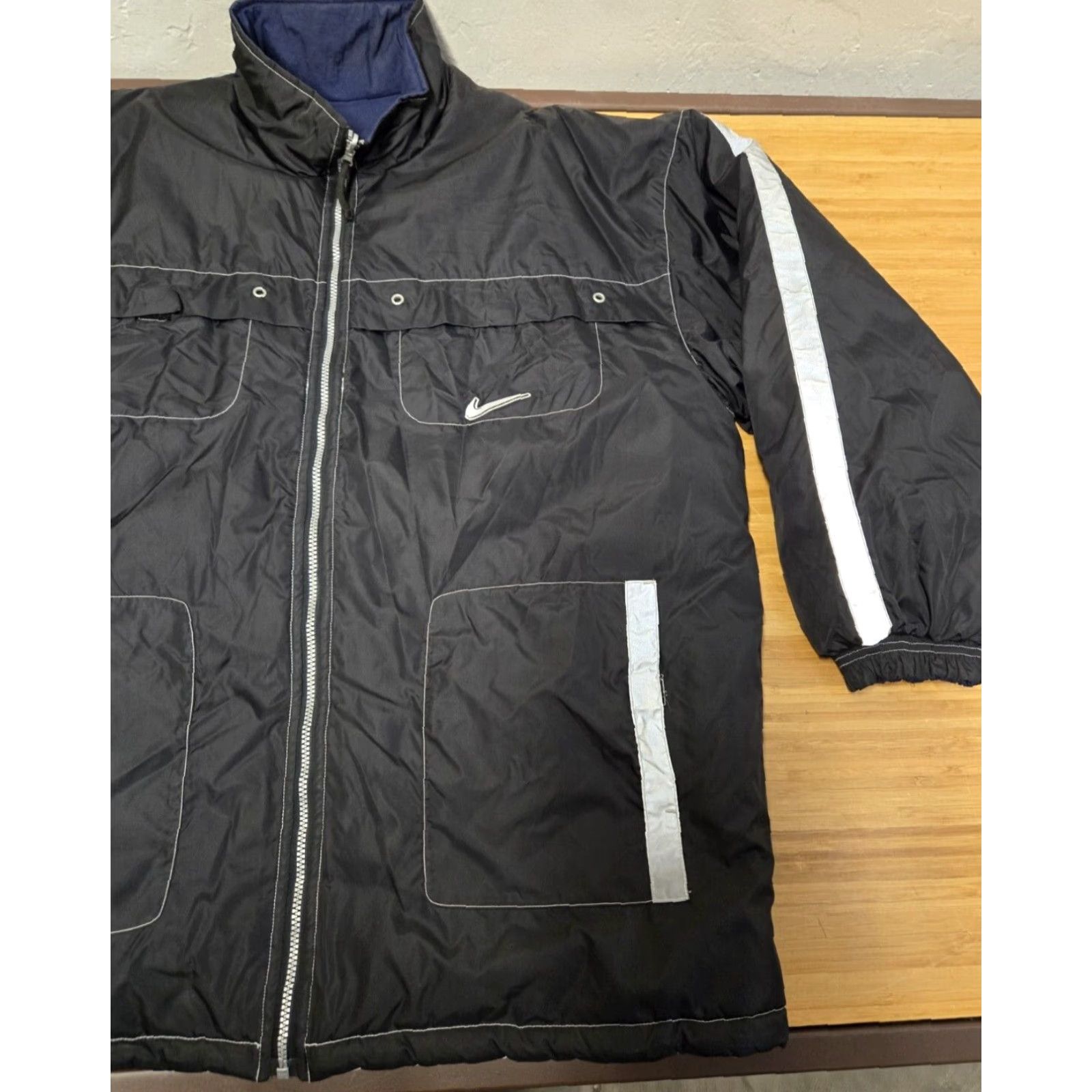 Nike VINTAGE Nike Jacket Reversible Insulated Black XL Mens 90s Bomber Zip Size US XL / EU 56 / 4 - 2 Thumbnail