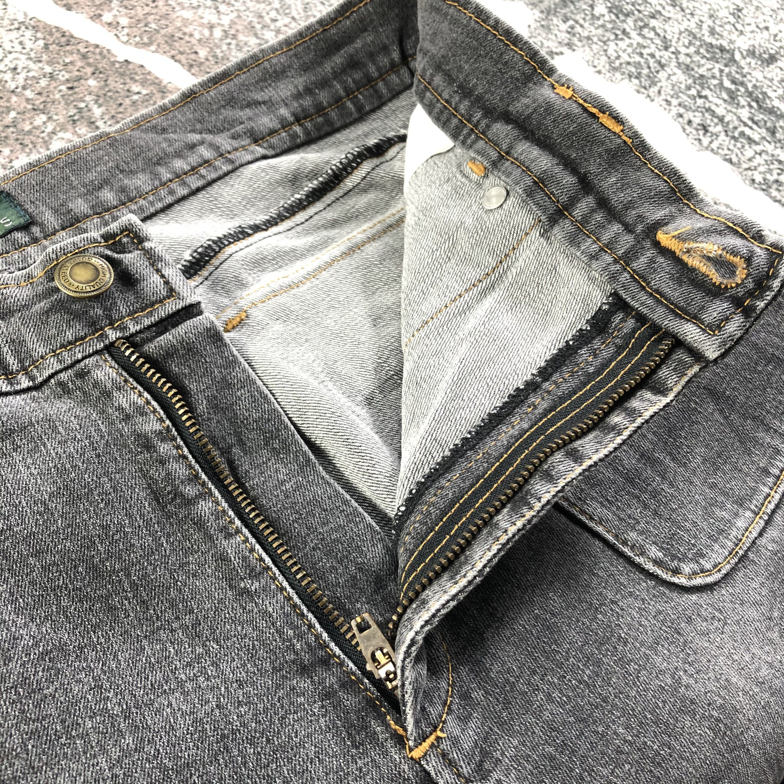 Japanese Brand IY Basics Bush Pants Jeans Faded Black Flare Denim KJ1653 Size US 28 / EU 44 - 6 Thumbnail