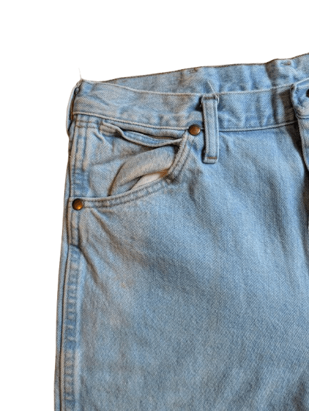 Wrangler Wrangler light wash jeans size 32 x 38 Size US 32 / EU 48 - 8 Thumbnail