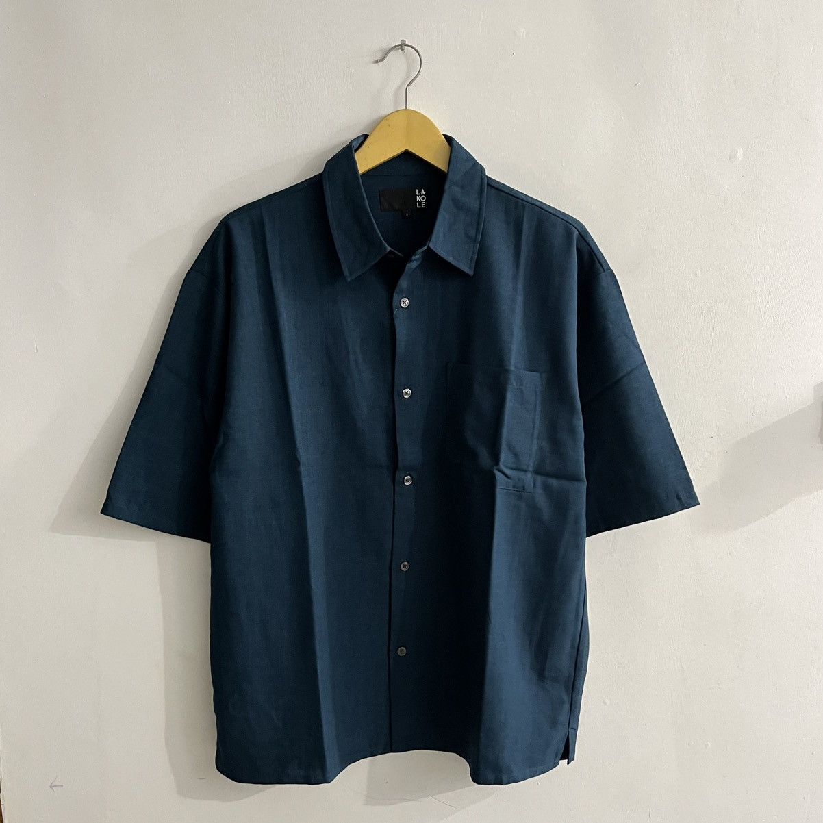 Japanese Brand Lakole - Basic Minimalist Button Up Shirt Size US S / EU 44-46 / 1 - 1 Thumbnail
