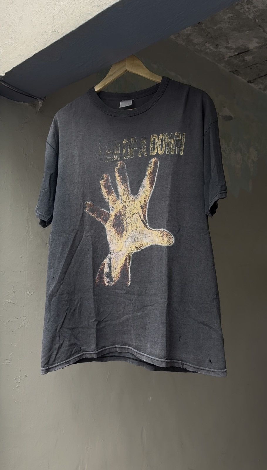 Vintage 00s System Of A Down Mexican BTLG Distressed T-Shirt