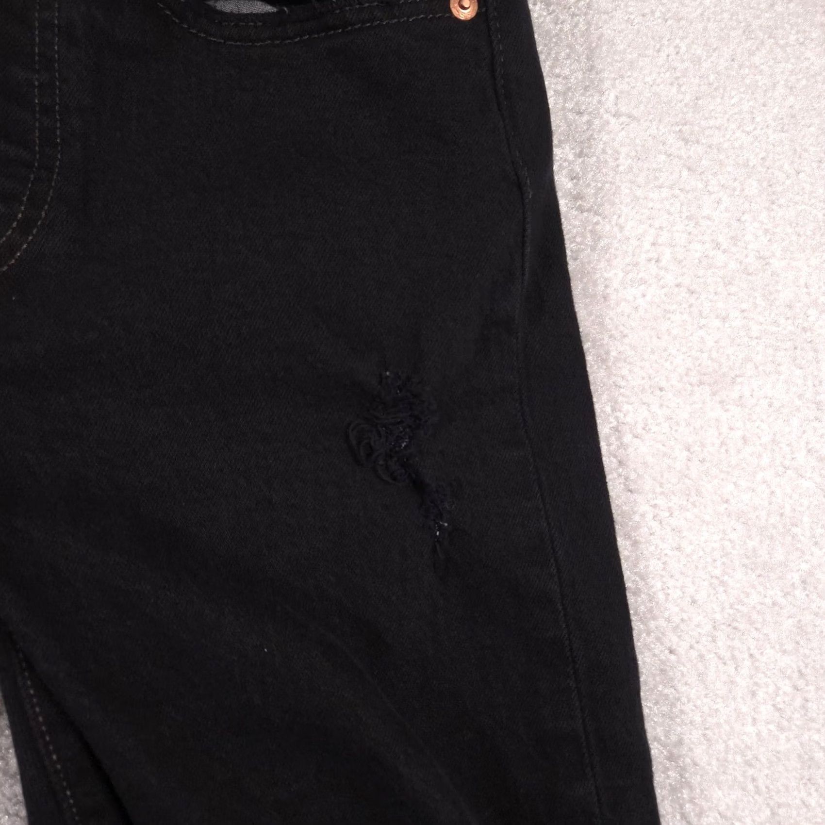 Levi's Levi's Wedgie Jeans Womens 24 Black High Rise Tapered Distressed Denim Raw Hem Jeans Women 24 Slim Straight 27in Inseam Size 42" / US 20 - 3 Thumbnail