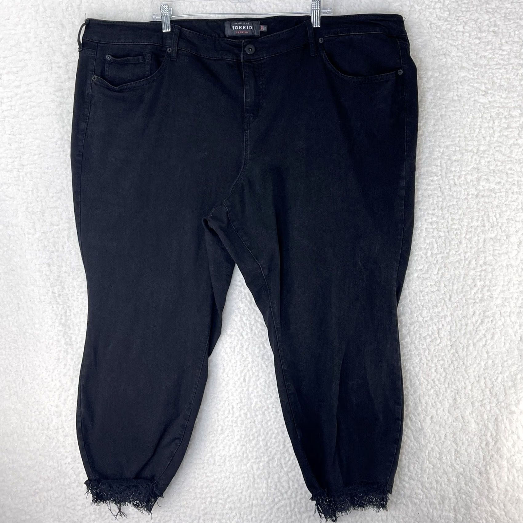 Torrid Torrid Jeans Women Plus Size 28 Black Denim Cropped Skinny High-Rise Frayed Hem Lace Detail Pocket 5-Pocket Size 28" / US 6 / IT 42 - 2 Thumbnail