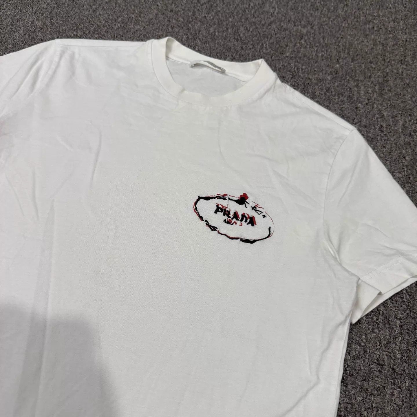 Prada Prada Embroidered Watermark Logo Crew SS L 99 New Size L / US 10 / IT 46 - 3 Thumbnail