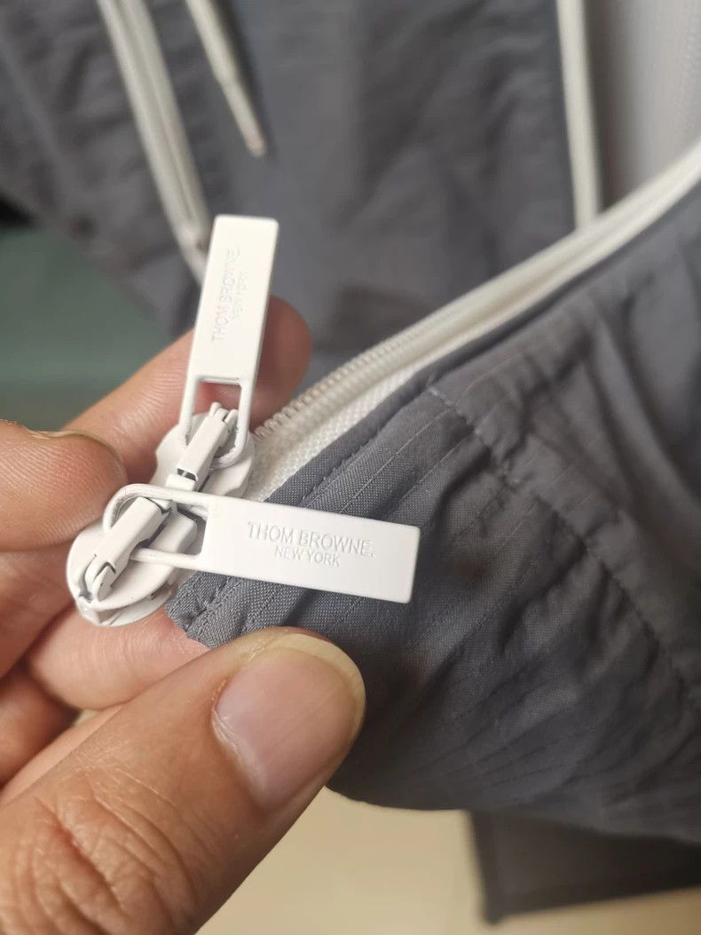Thom Browne Thom Browne Zippered hooded jacket Size US XXS / EU 40 - 4 Thumbnail