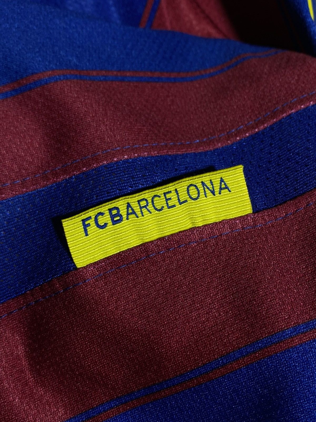 Nike Nike FC Barcelona 2009/10 Home Football Shirt Messi Era Size US XL / EU 56 / 4 - 15 Thumbnail